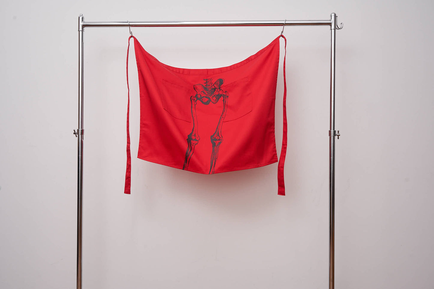 TODAY edition : SKELETON APRON