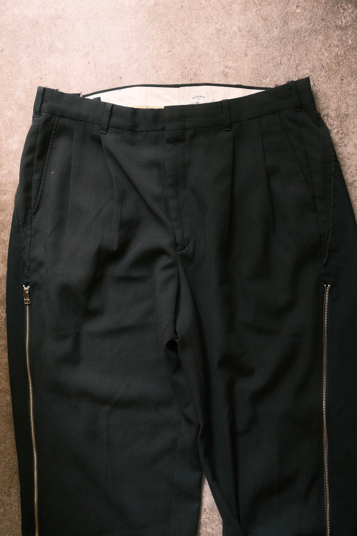 OLDPARK : ZIP BAGGY PANTS -SLACKS- (BLACK、XLサイズ)