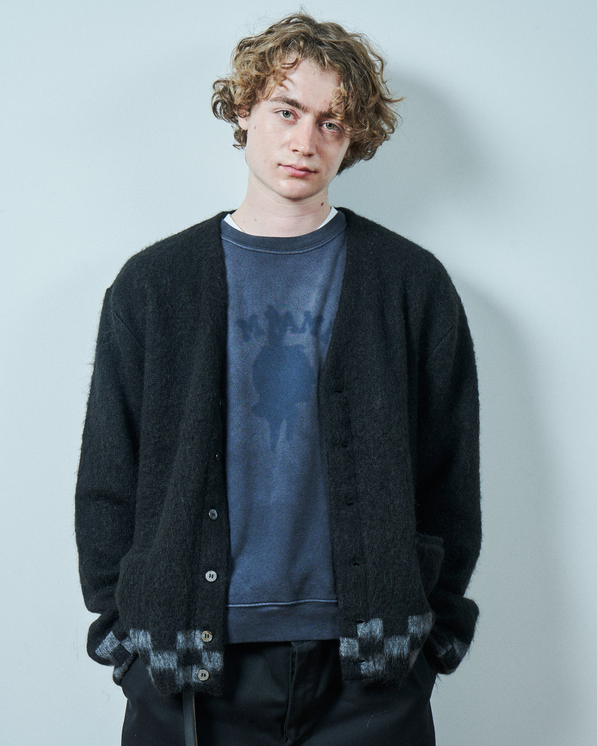 TODAY edition : PATCH MARK SWEATSHIRT / BLACK