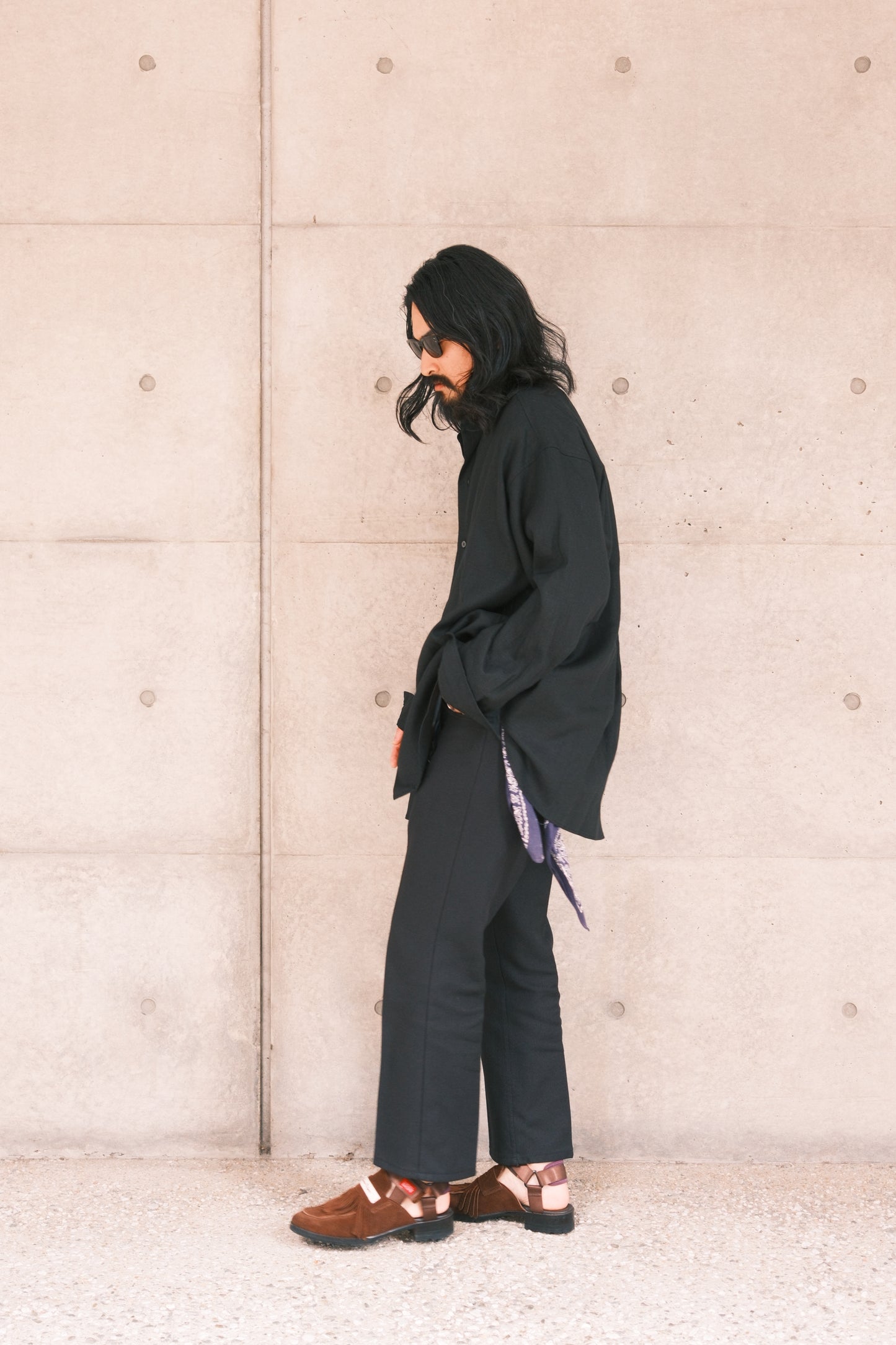 JUHA:EX.SURFACE DYED LINEN SHIRT / BLACK