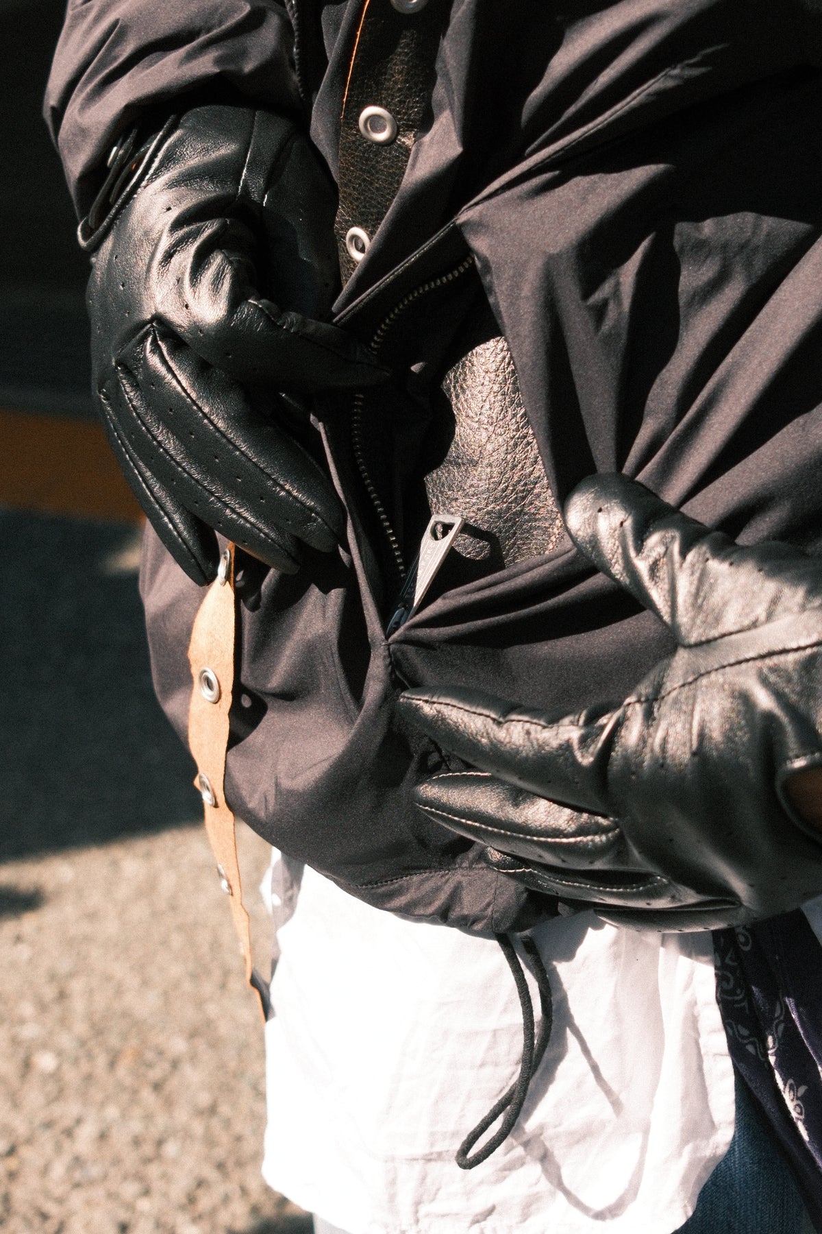 BED j.w. FORD : Over Hood / Black
