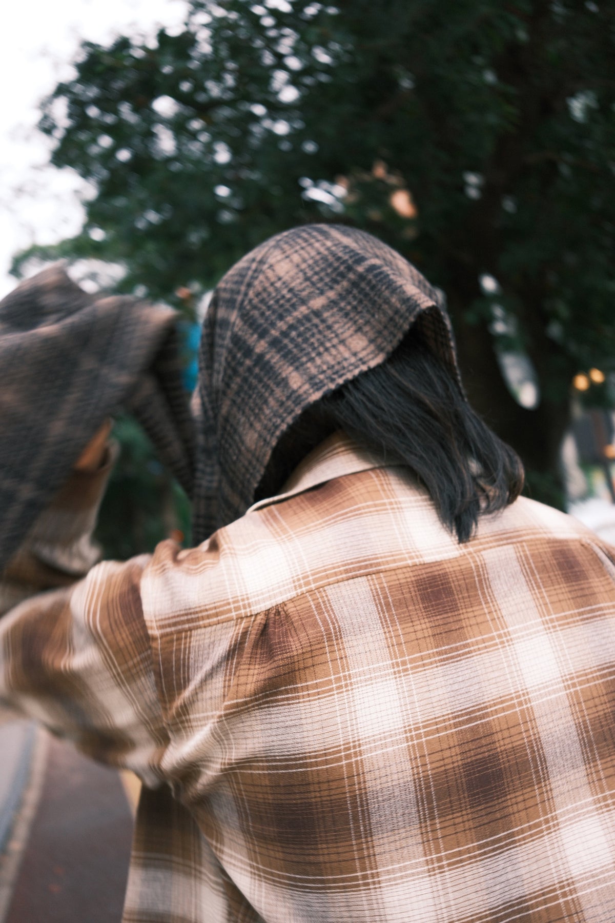 The Letters : FRINGE STOLE -SCHONHERR CHECK WOOL-