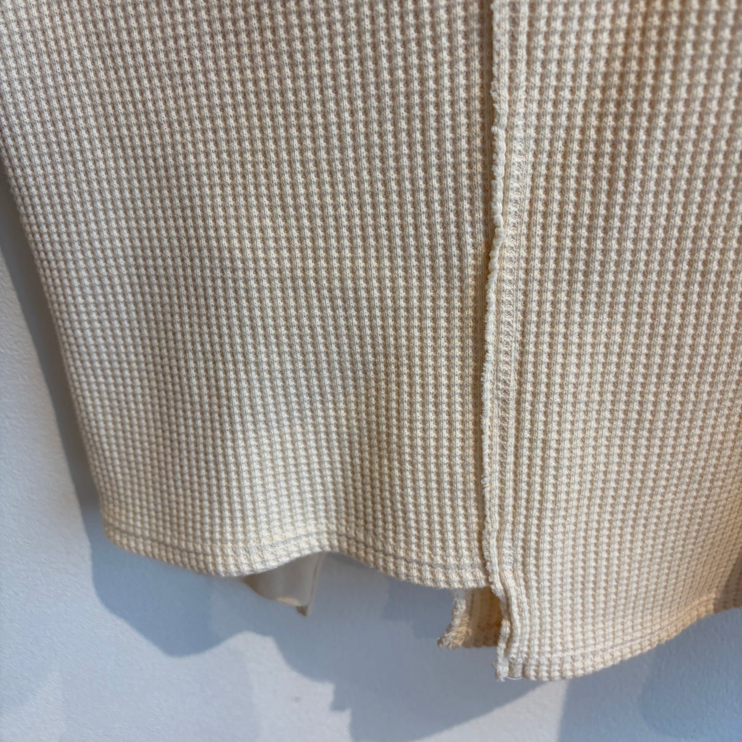 OLDPARK : WAFFLE HENLEY L/S (x Healthknit) / WHITE