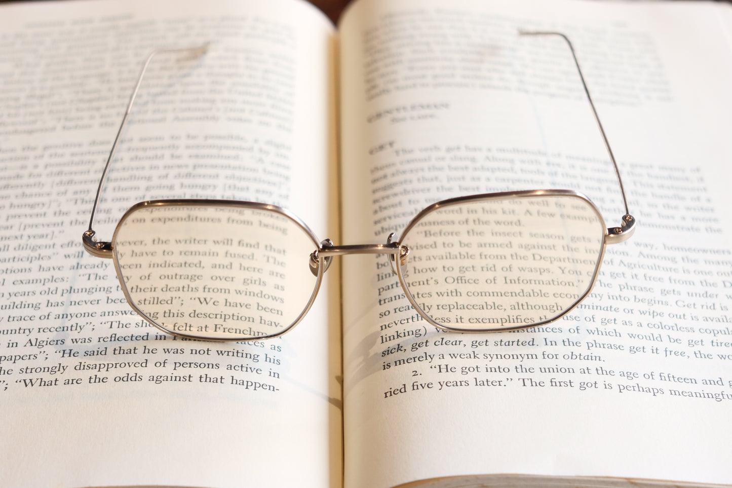 corner : Brautigan / Mat gold