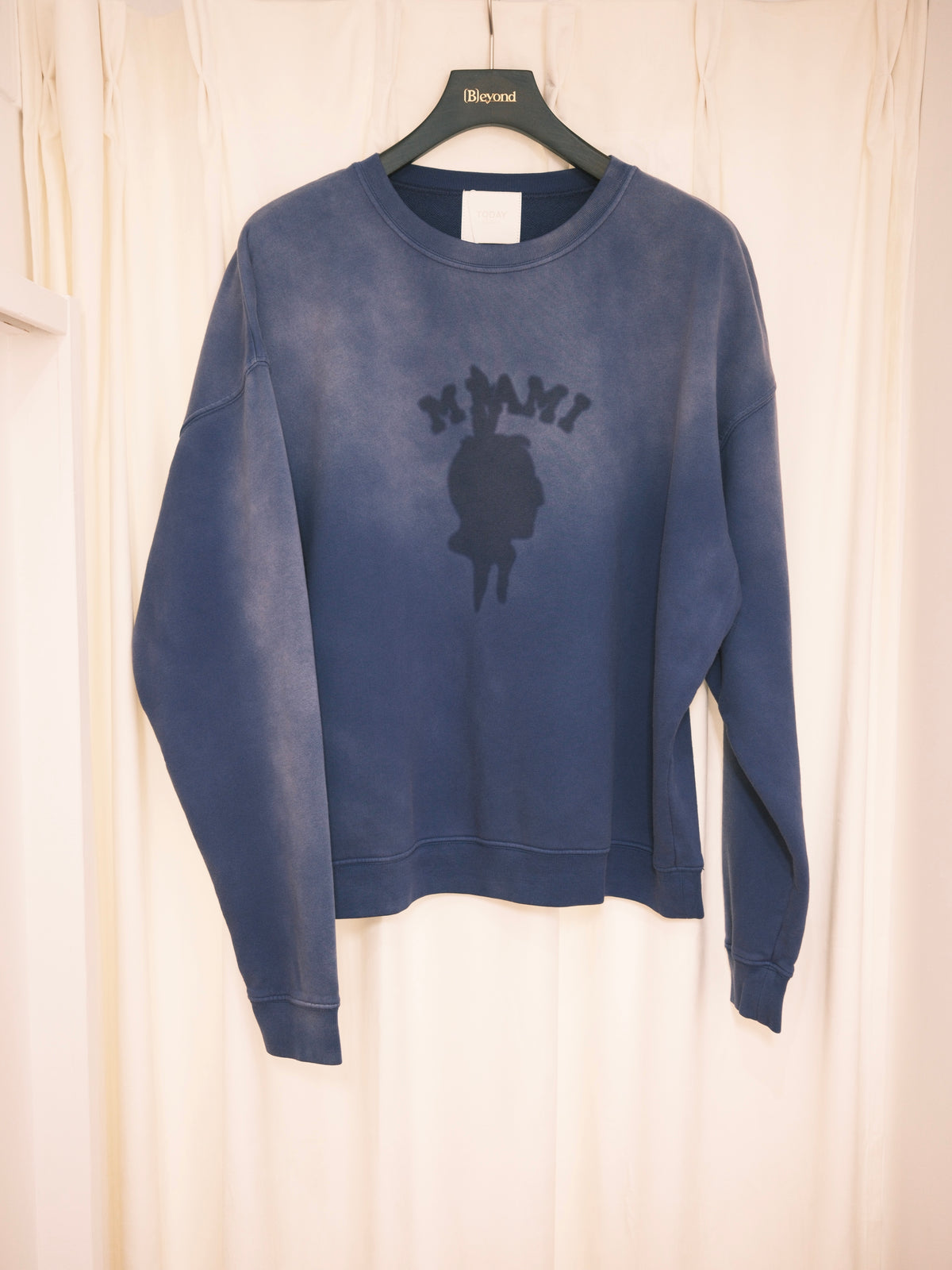 TODAY edition : PATCH MARK SWEATSHIRT / NAVY