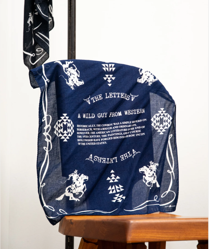 The Letters：A WILD GUY FROMWESTERN BANDANA / NAVY