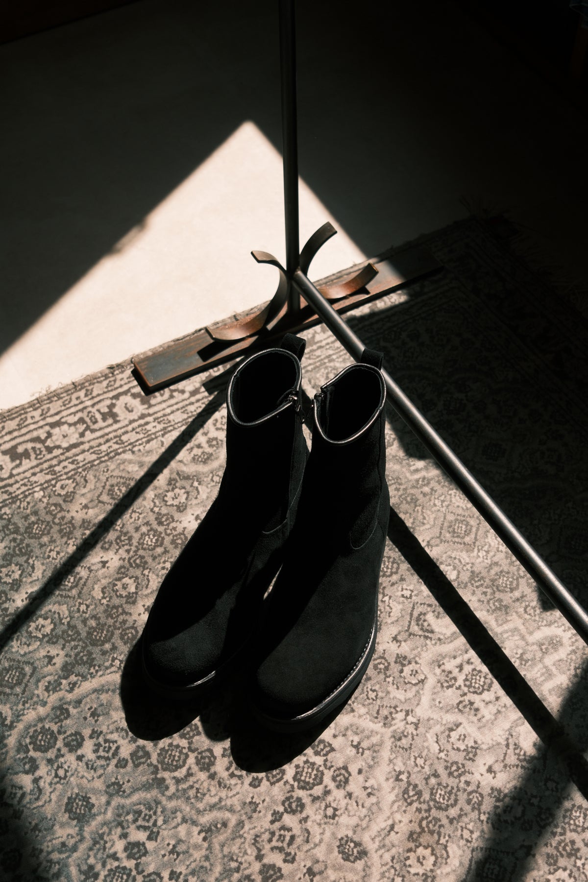 MINEDENIM : Suede Leather Side Zipper Boots / BLACK