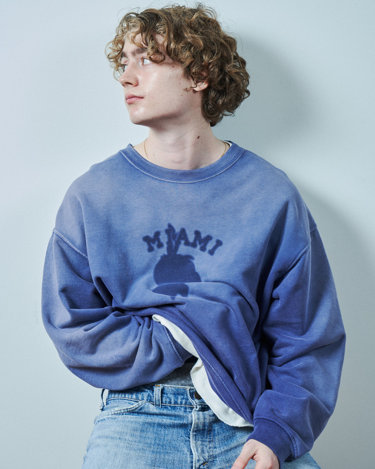 TODAY edition : PATCH MARK SWEATSHIRT / NAVY