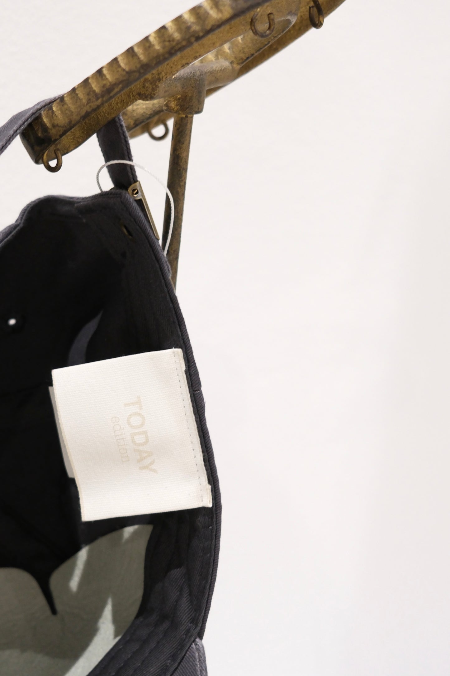 TODAY edition : Harmony Cap (charcoal)