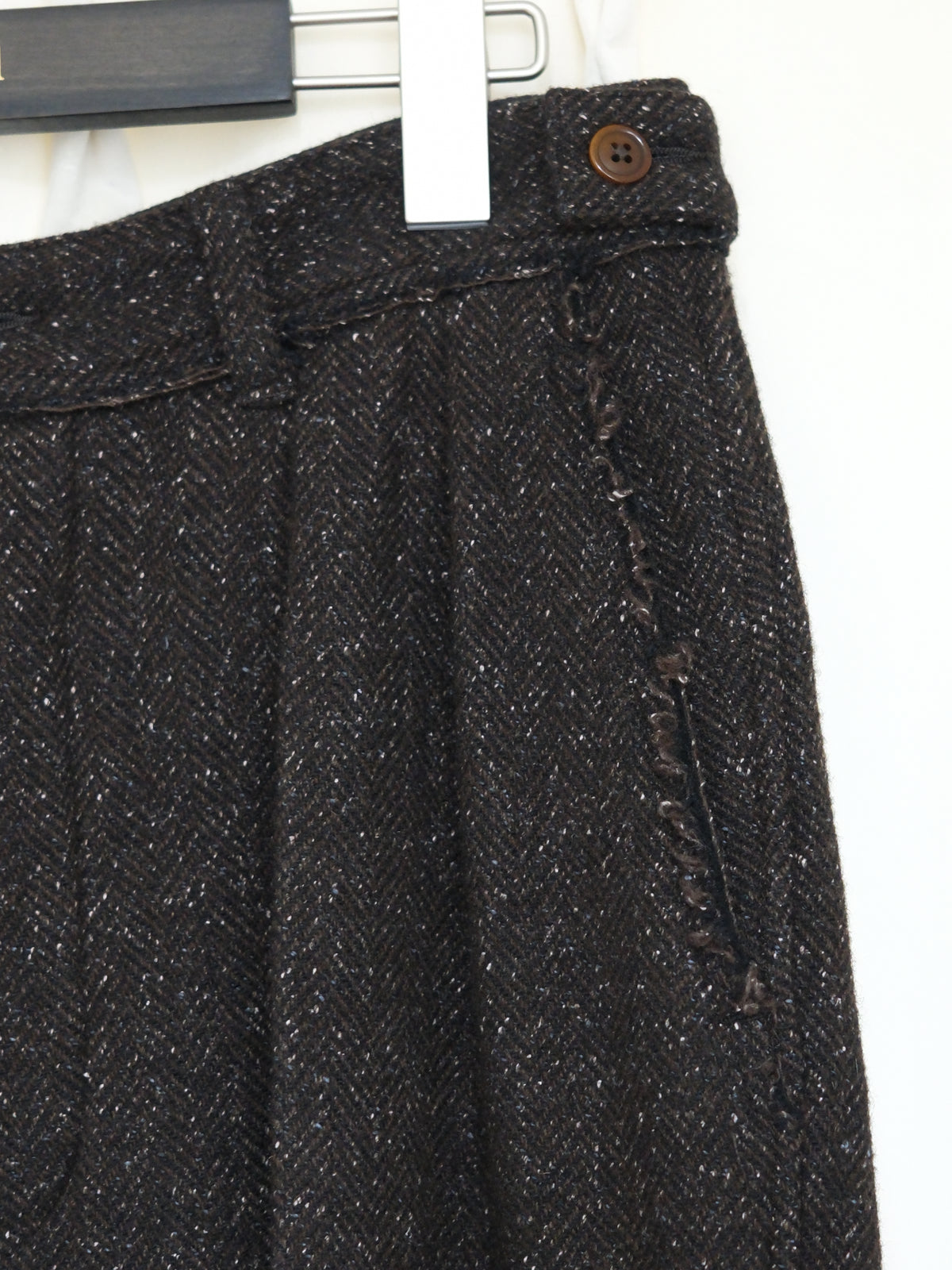 JOHN MASON SMITH / JANE SMITH : GARMENT WASHED SILKNEP TWEED TWO TUCK PANTS