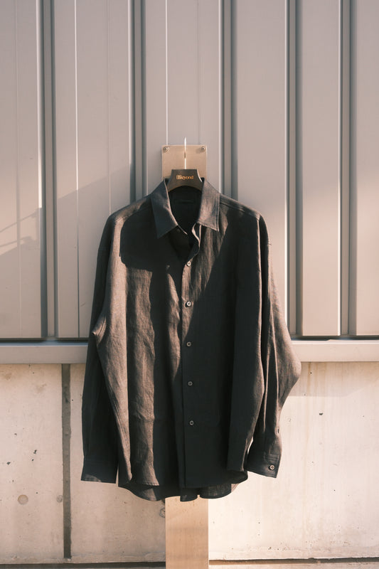 JUHA：EX.SURFACE DYED LINEN SHIRT / BLACK