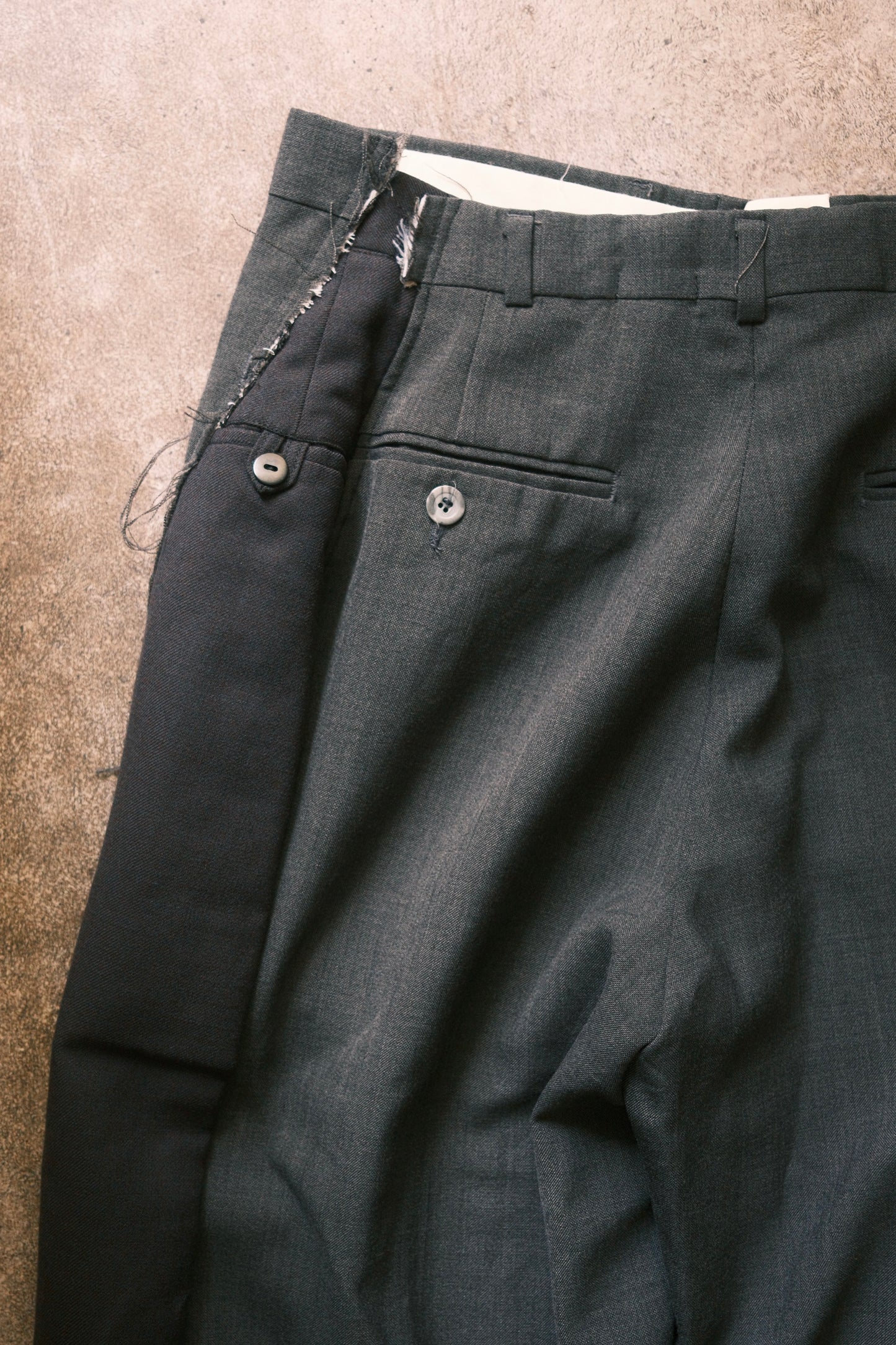 OLDPARK : ZIP BAGGY PANTS -SLACKS- (GRAY、Mサイズ)
