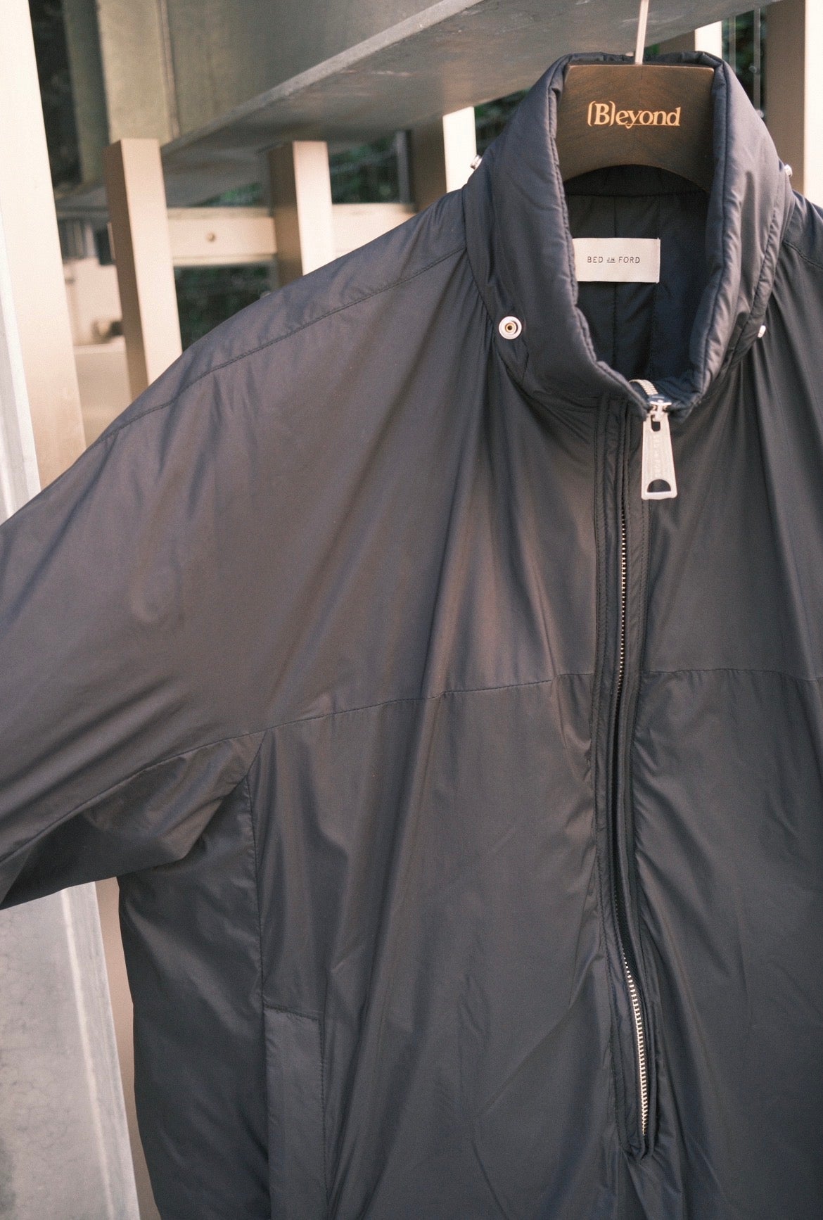 BED j.w. FORD : Over Hood / Black
