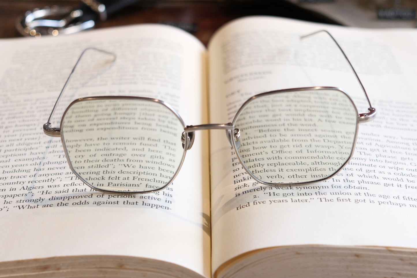 corner : Brautigan / Mat silver