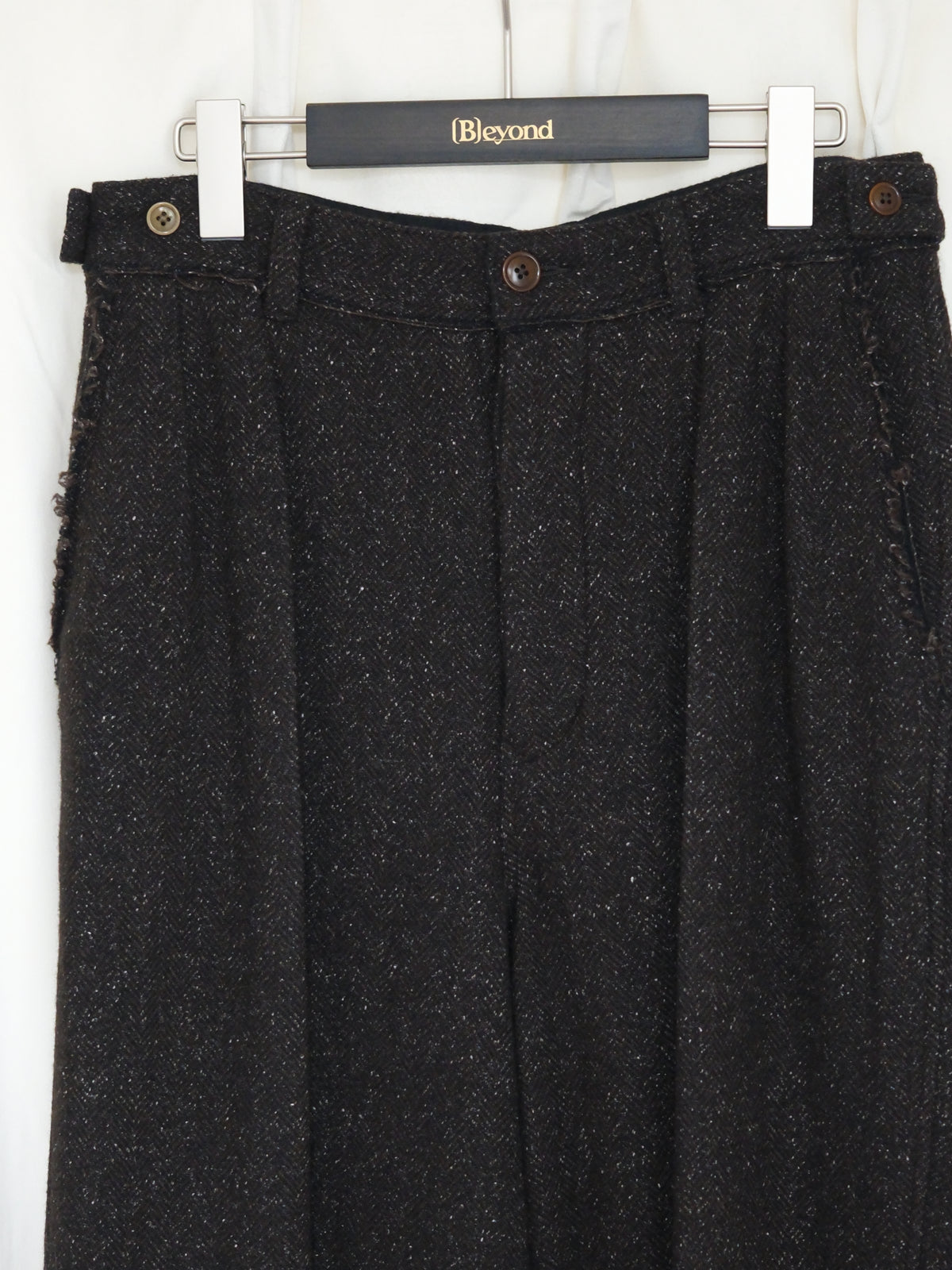JOHN MASON SMITH / JANE SMITH : GARMENT WASHED SILKNEP TWEED TWO TUCK PANTS