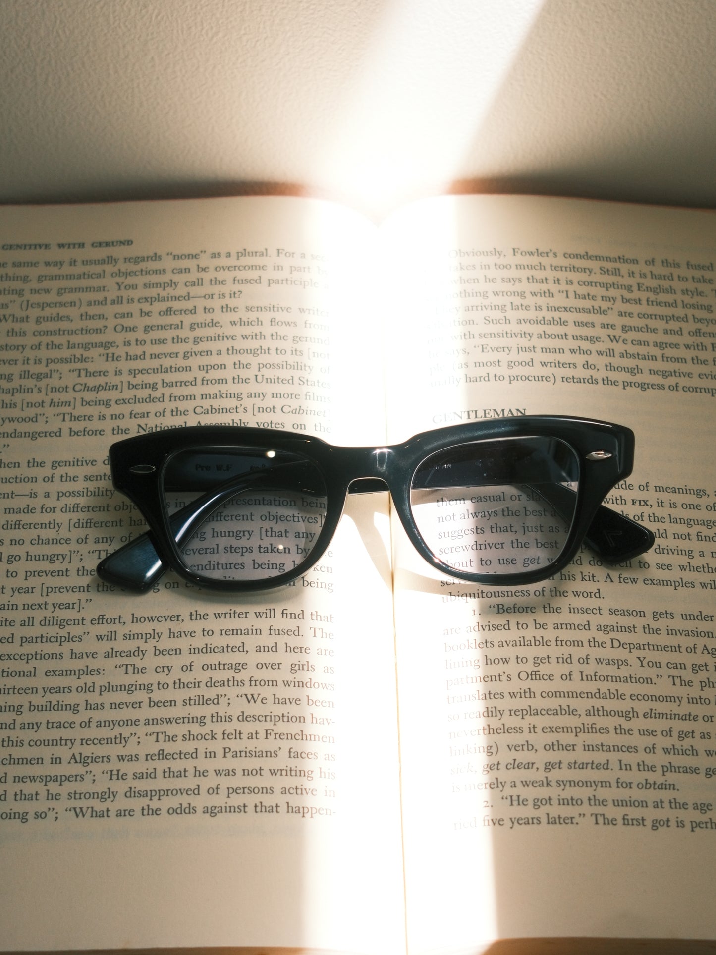 corner : Pre W.F / Record Black