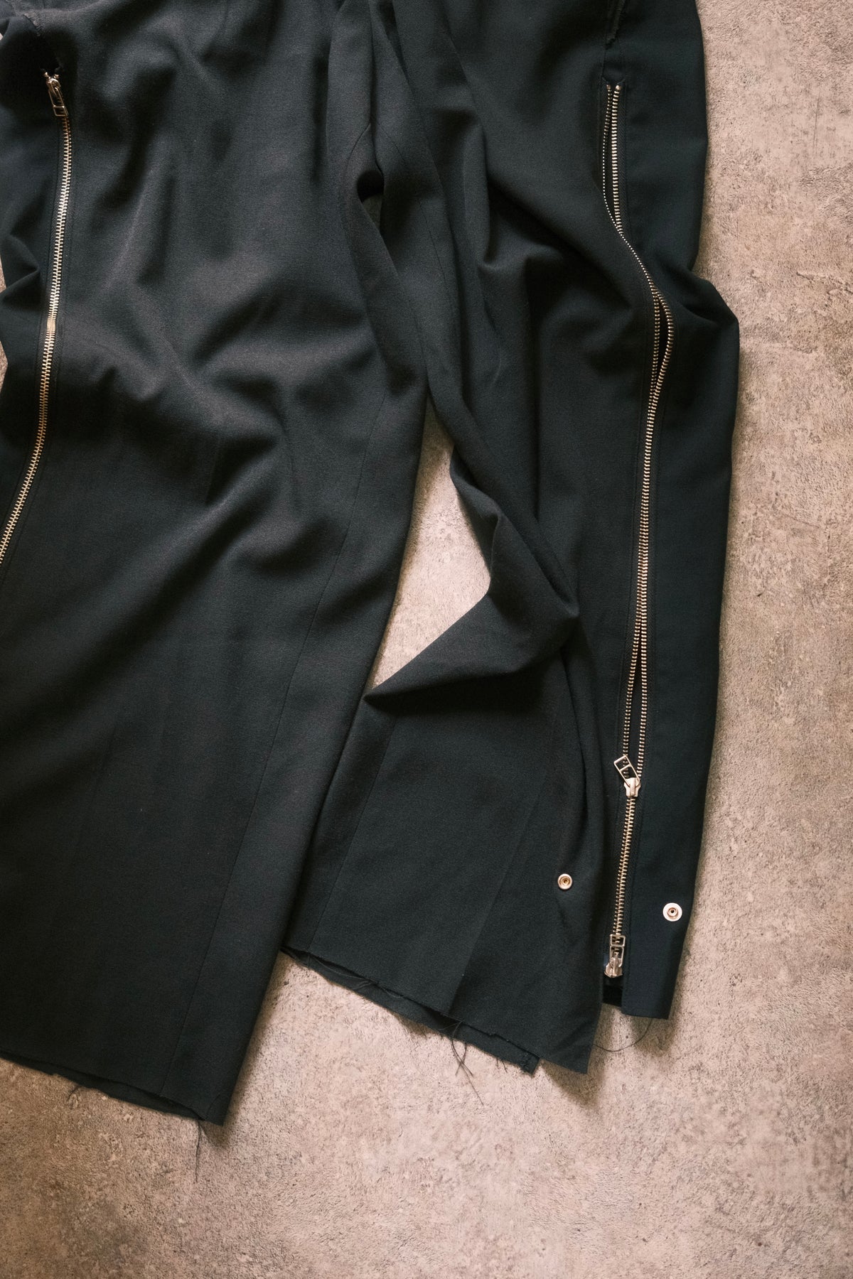 OLDPARK : ZIP BAGGY PANTS -SLACKS- (BLACK、XLサイズ)