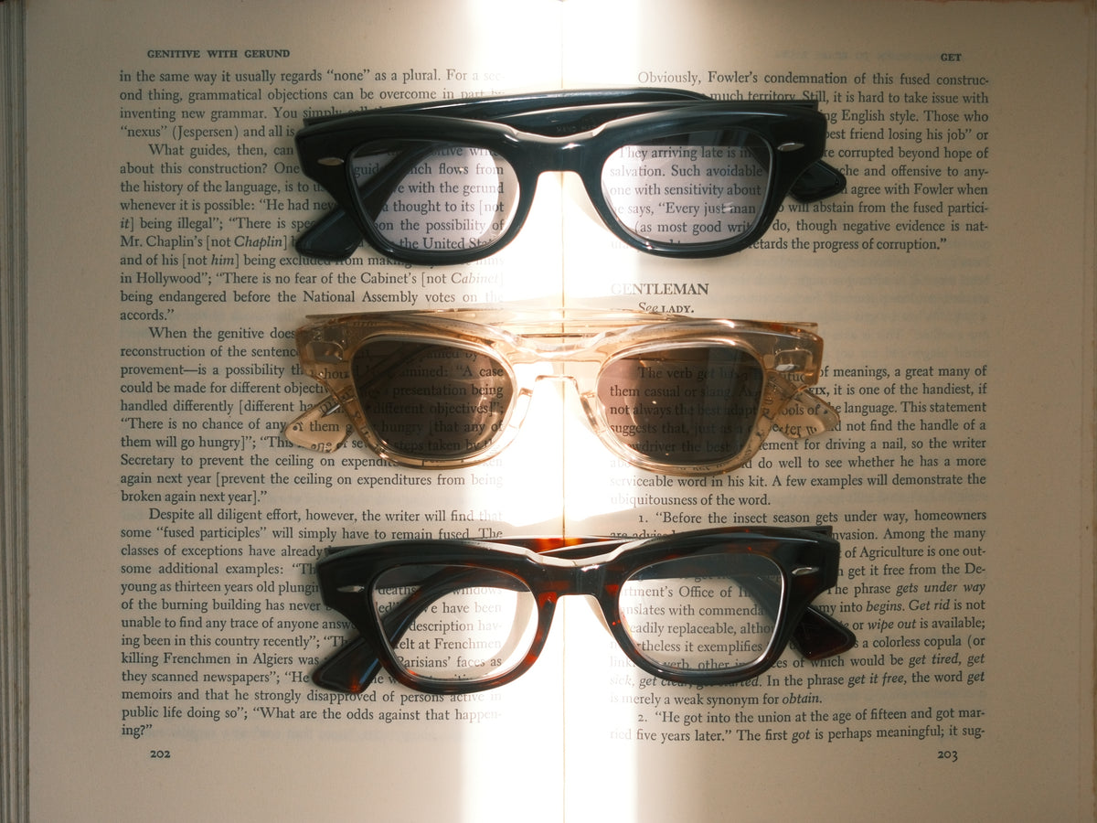 corner : Pre W.F / Record Black