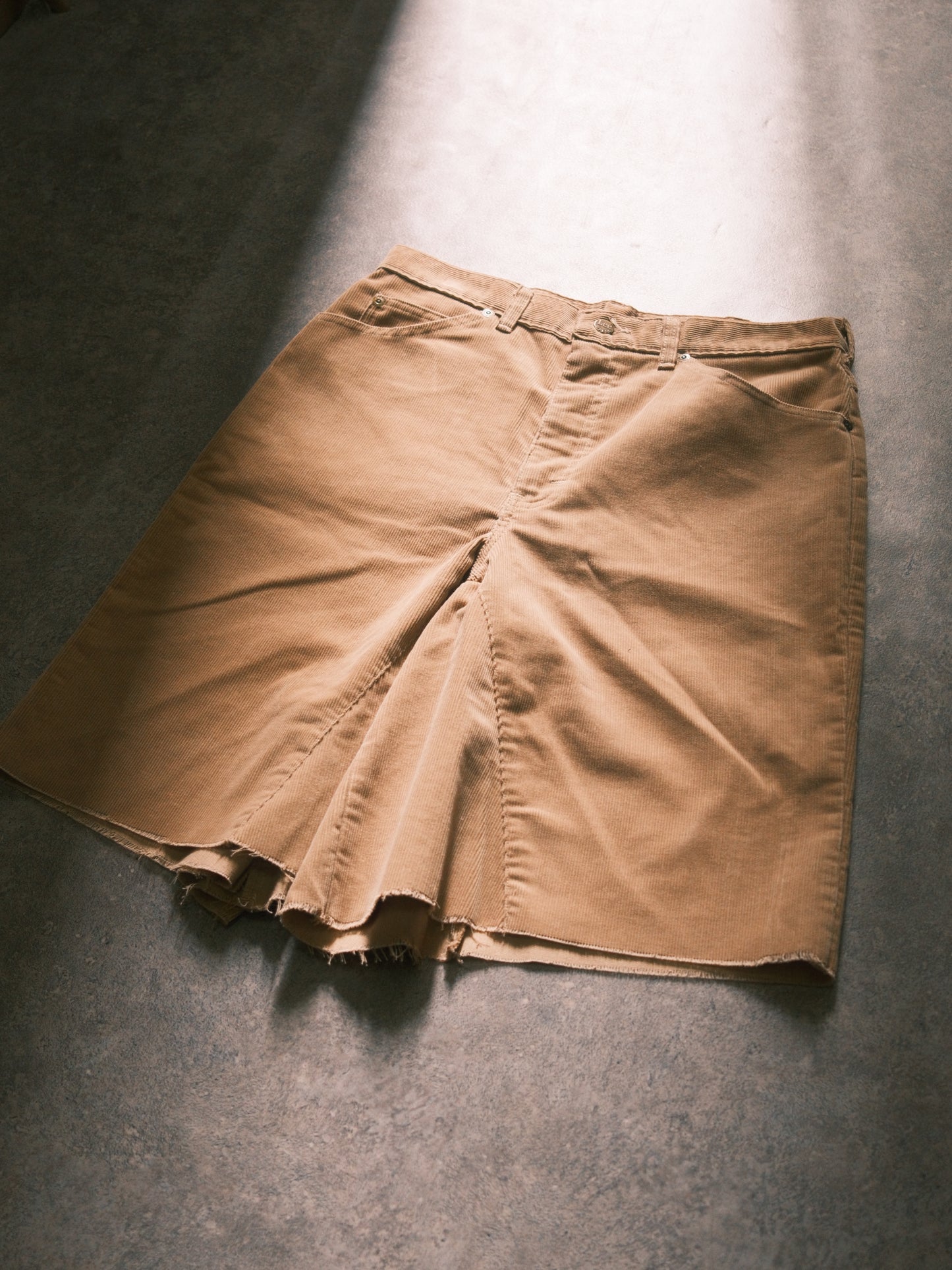 OLDPARK:BAGGY SHORTS (CORDUROY、Mサイズ)