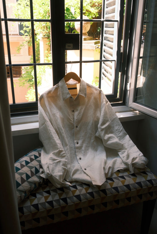 JUHA: EX.SURFACE DYED LINEN SHIRT / WHITE
