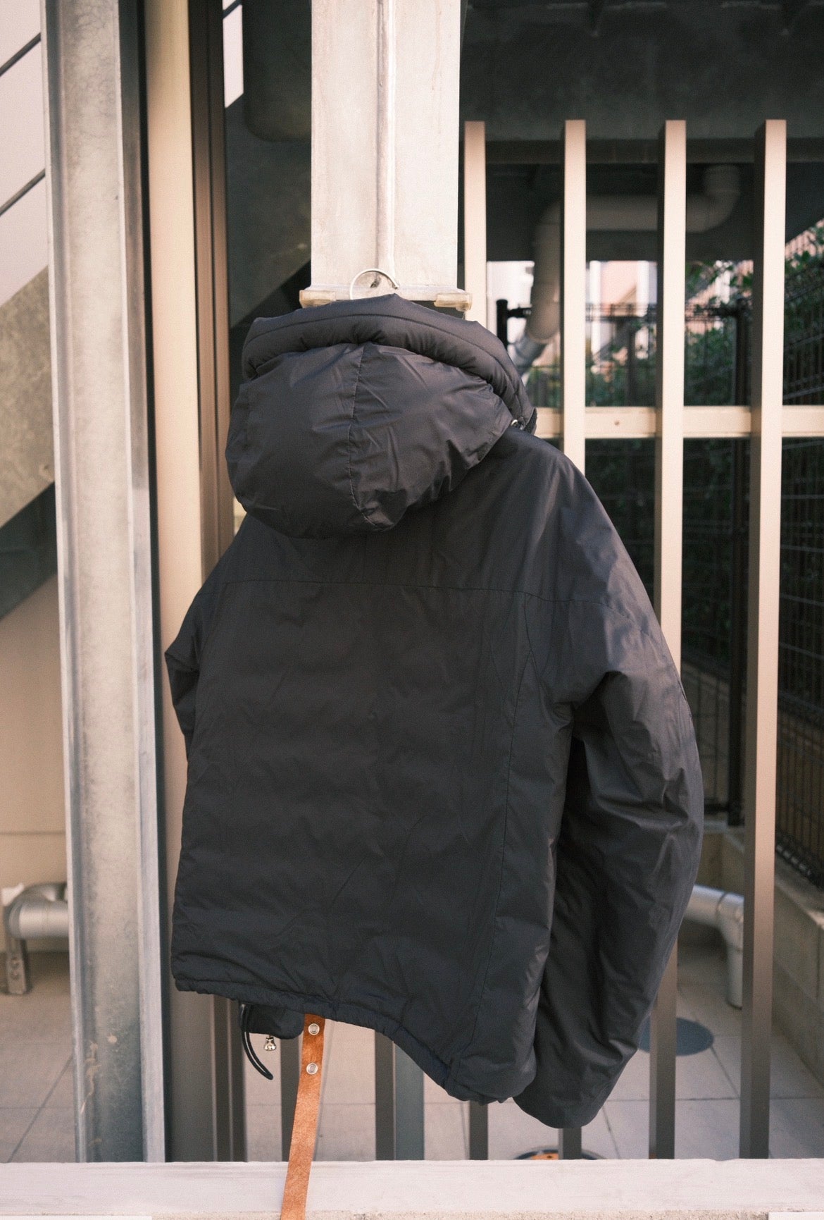 BED j.w. FORD : Over Hood / Black
