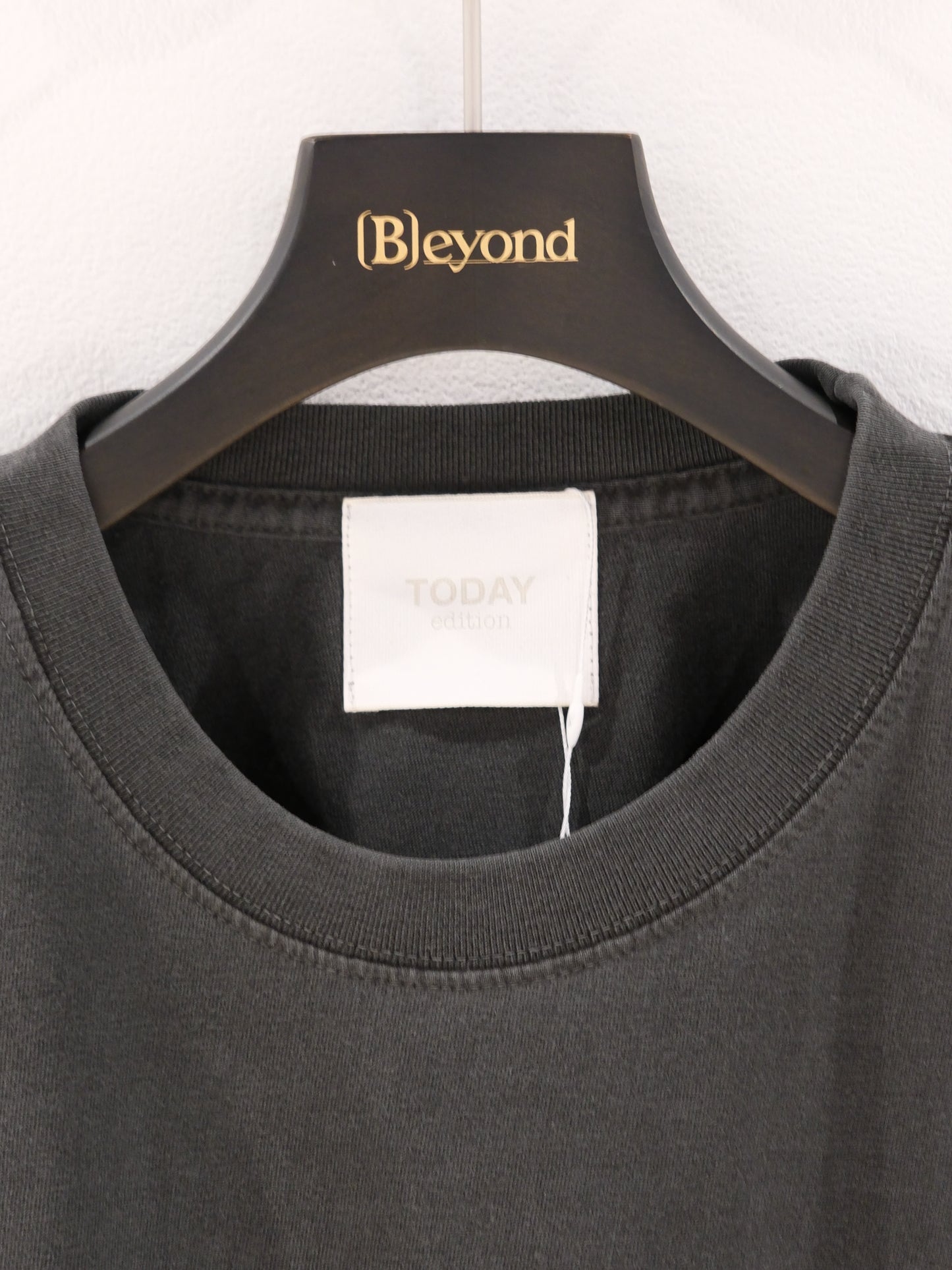 TODAY edition : TROMPE L'OEIL L/S tee (charcoal)