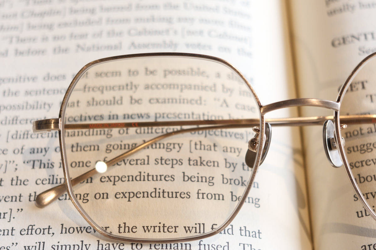 corner : Brautigan / Mat gold