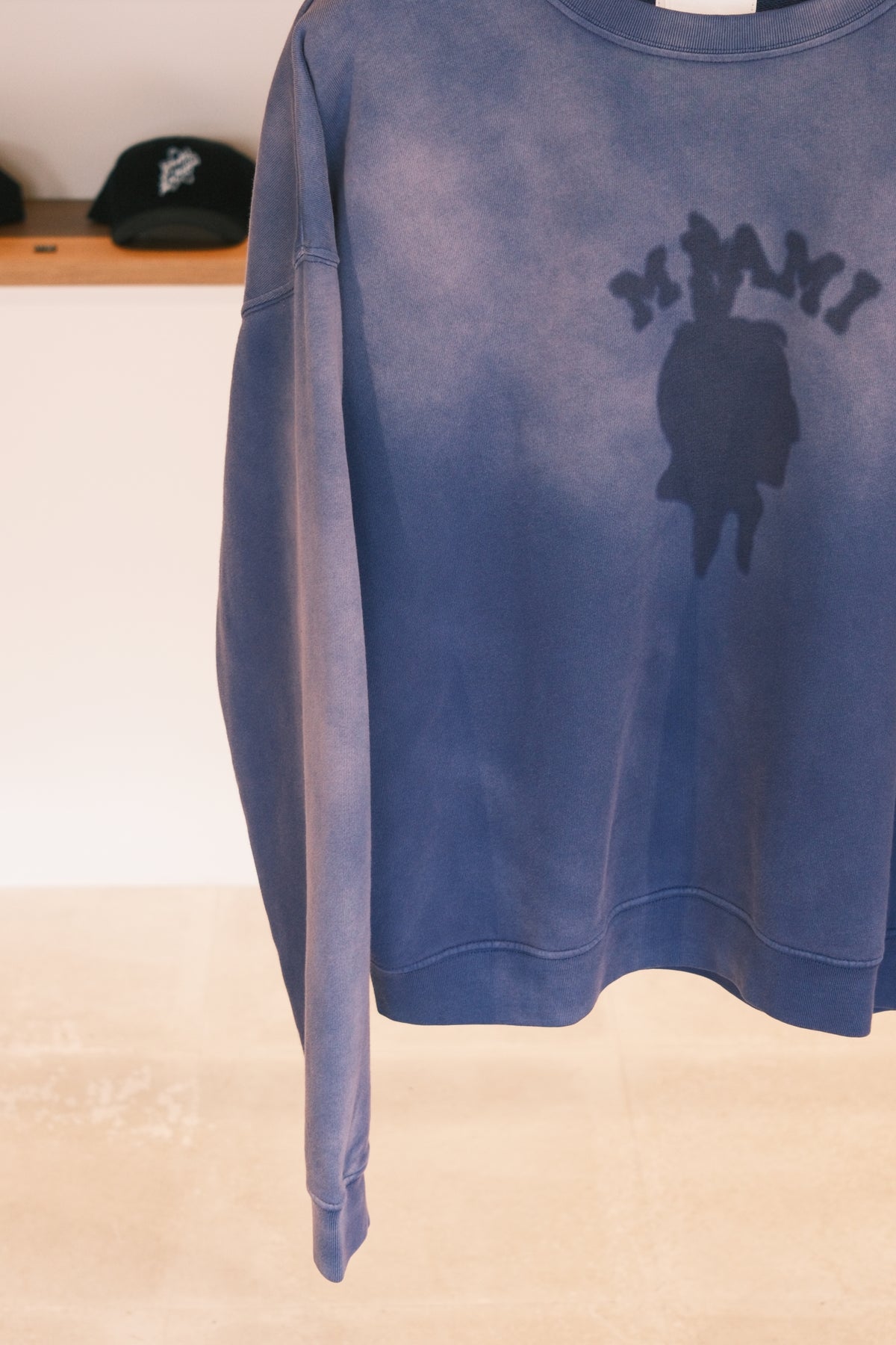 TODAY edition : PATCH MARK SWEATSHIRT / NAVY