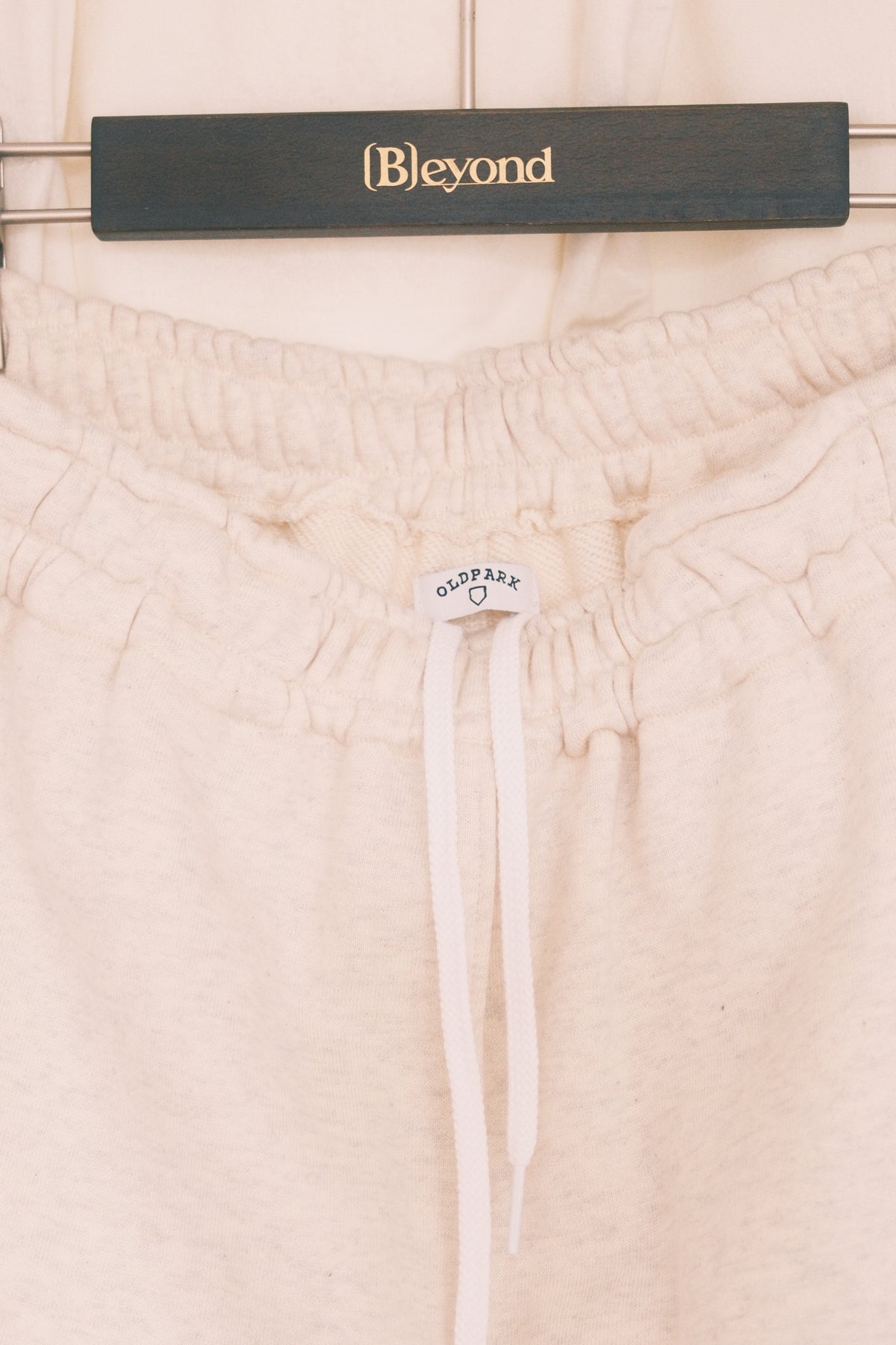 OLDPARK : PARACHUTE SWEAT PANTS (OATMEAL)