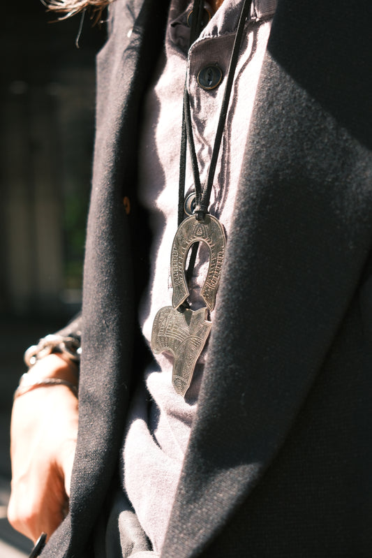The Letters : HORSESHOE EMBROIDERY PENDANT
