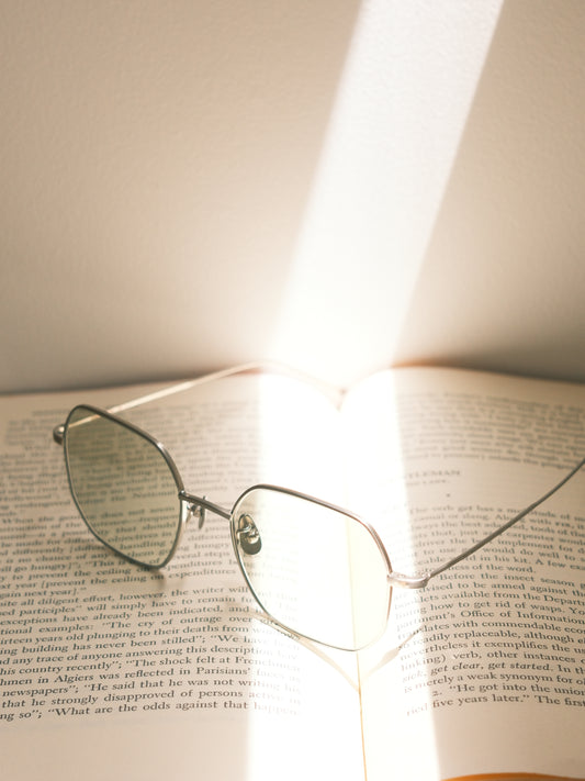 corner : Brautigan / Mat silver