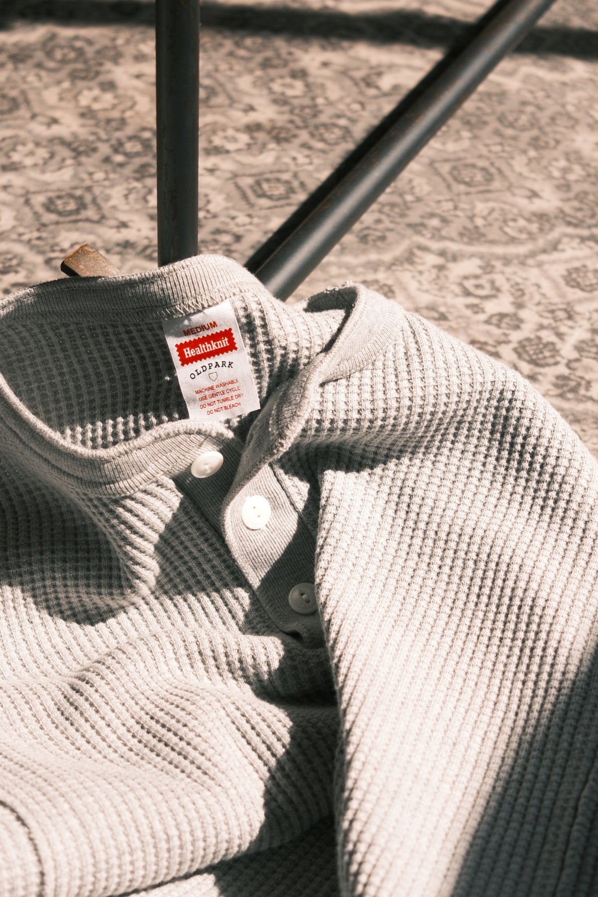 OLDPARK : WAFFLE HENLEY L/S (x Healthknit) / GRAY