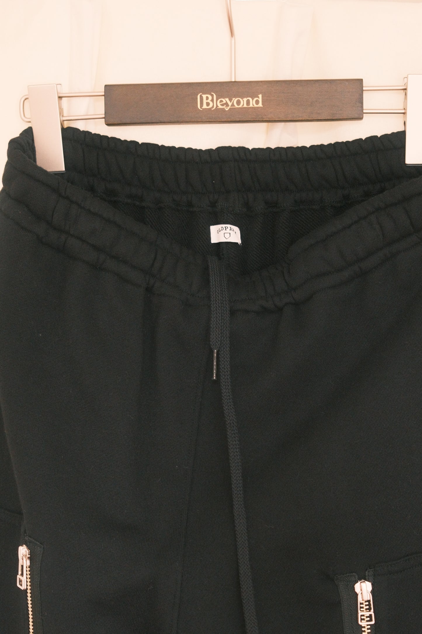 OLDPARK : PARACHUTE SWEAT PANTS (BLACK)