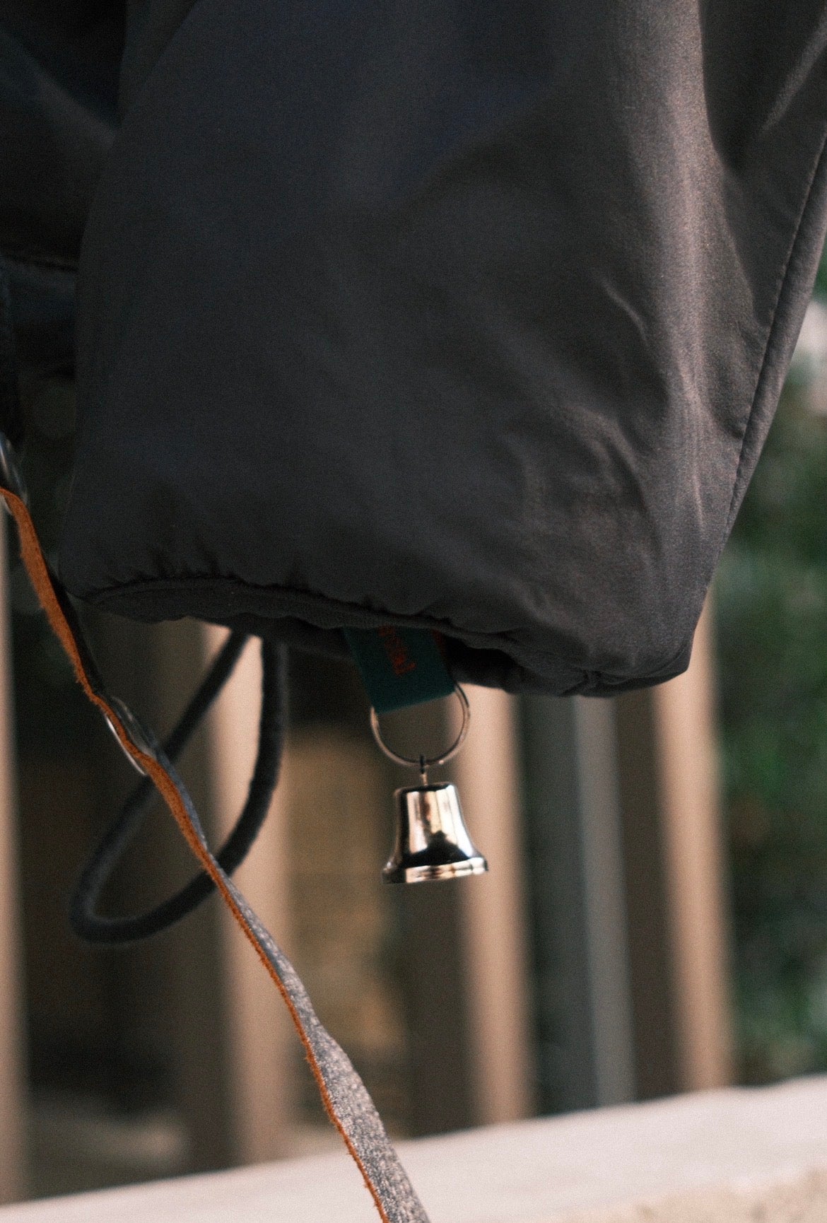 BED j.w. FORD : Over Hood / Black