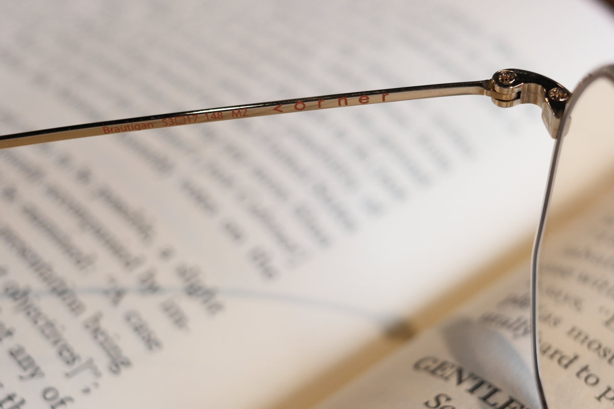 corner : Brautigan / Gold
