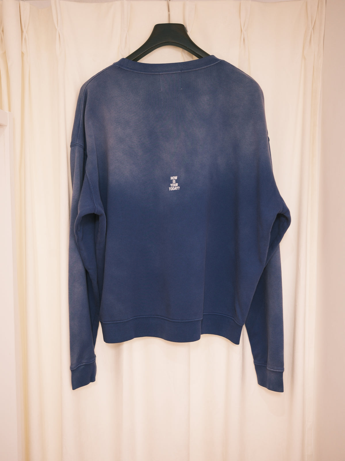 TODAY edition : PATCH MARK SWEATSHIRT / NAVY