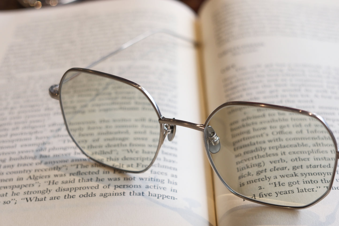 corner : Brautigan / Mat silver