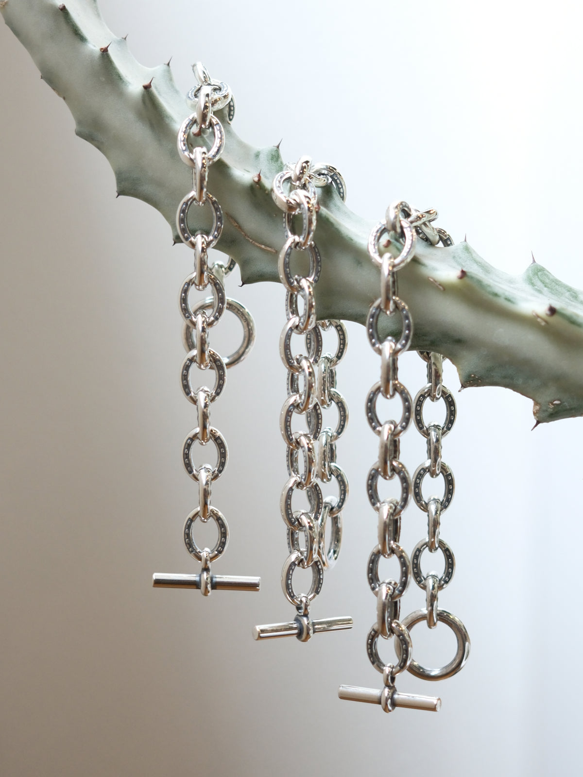 The Letters : HORSESHOE BRACELET -SMALL-