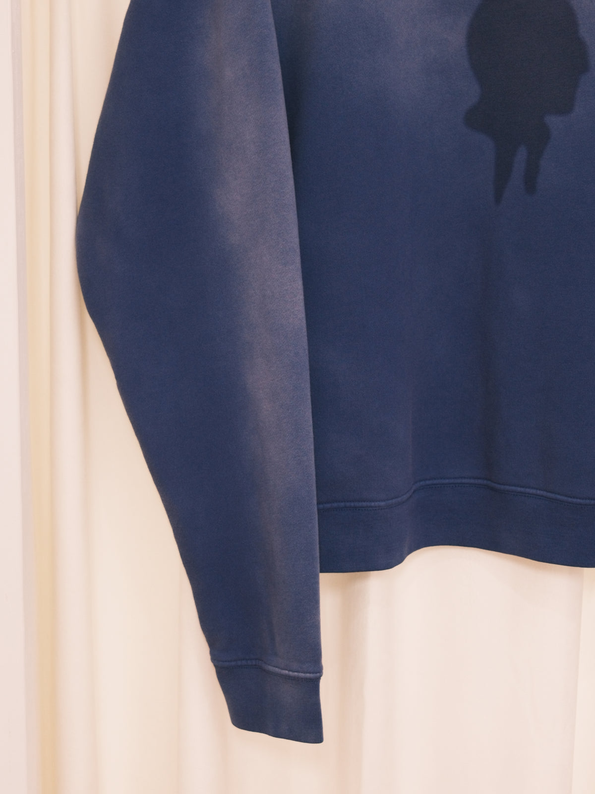 TODAY edition : PATCH MARK SWEATSHIRT / NAVY
