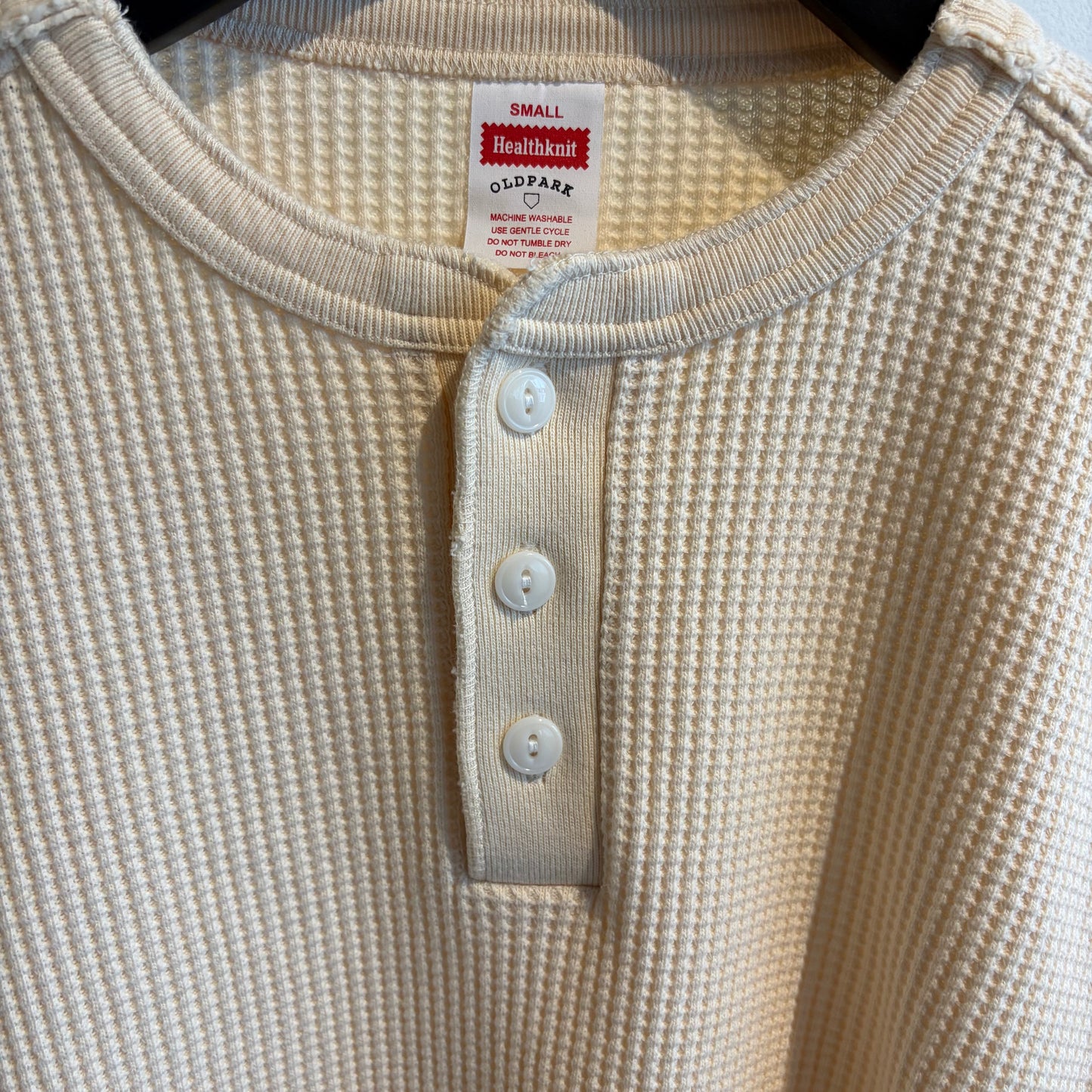 OLDPARK : WAFFLE HENLEY L/S (x Healthknit) / WHITE
